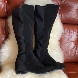 La Canadienne knee high suede boot 8.5